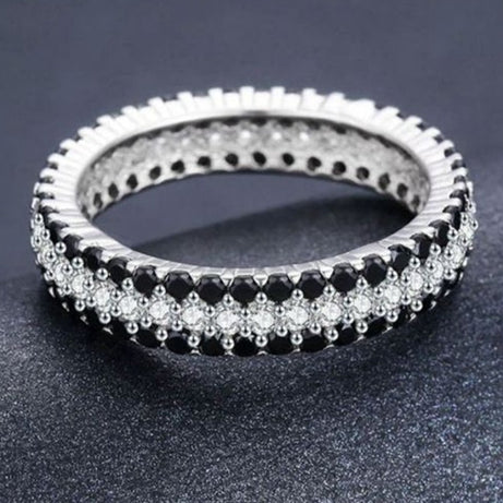 Classic Jewelry Rings Round Black