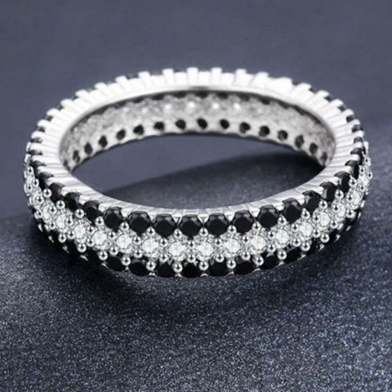 Classic Jewelry Rings Round Black